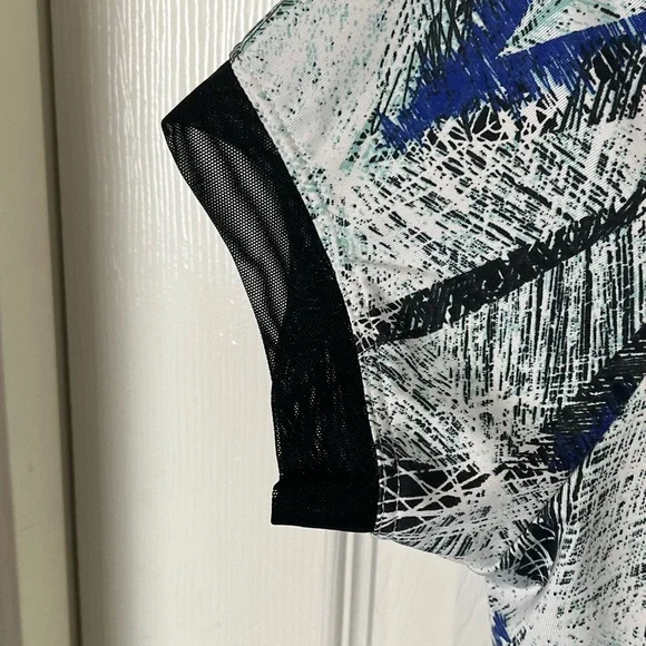 EleVen by Venus Williams short sleeve top, size XS - Picture 5 of 8